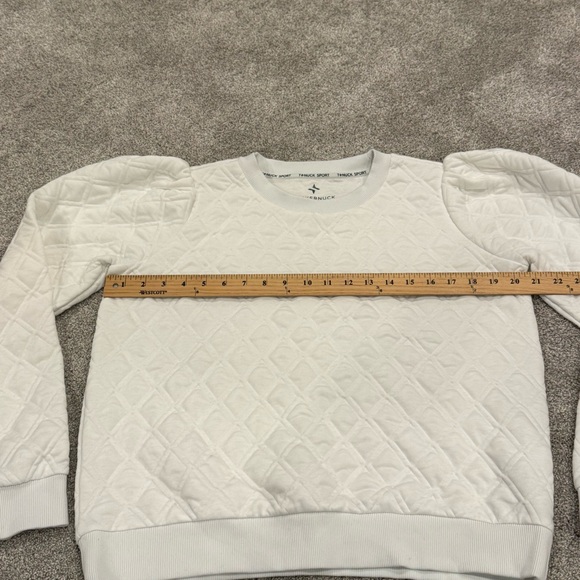 Tuckernuck White Puff Sleeve Quilted Stretch Campbell Pullover Size Medium - Picture 11 of 13